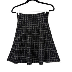 Max Studio Skirt Womens Small / Medium Black Gray Knit Flare‎ Stretch Pull On